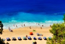Grecia isi deschide portile pentru turistii fara Covid