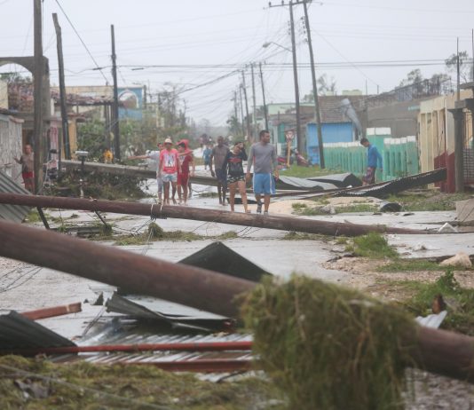 Cel putin zece morti in Cuba din cauza trecerii uraganului Irma