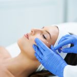 7 metode moderne prin care poți combate ridurile și pielea lăsată