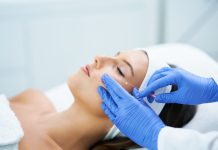 7 metode moderne prin care poți combate ridurile și pielea lăsată