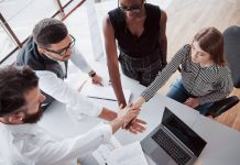 Care sunt beneficiile intelegerii diferitelor culturi?