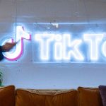 TikTok amendat de Uniunea Europeana pentru manipularea gresita a datelor despre copii