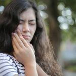Tratament stomatită recurentă: de ce problema nu este doar leziunea, ci dezechilibrul din spate